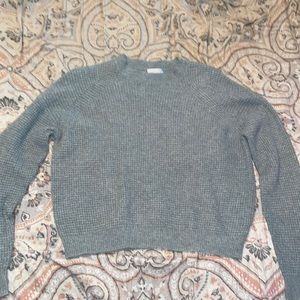 grey knit sweater